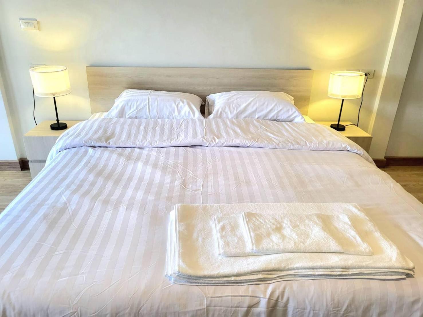 Pipp Residence Bangkok Bagian luar foto