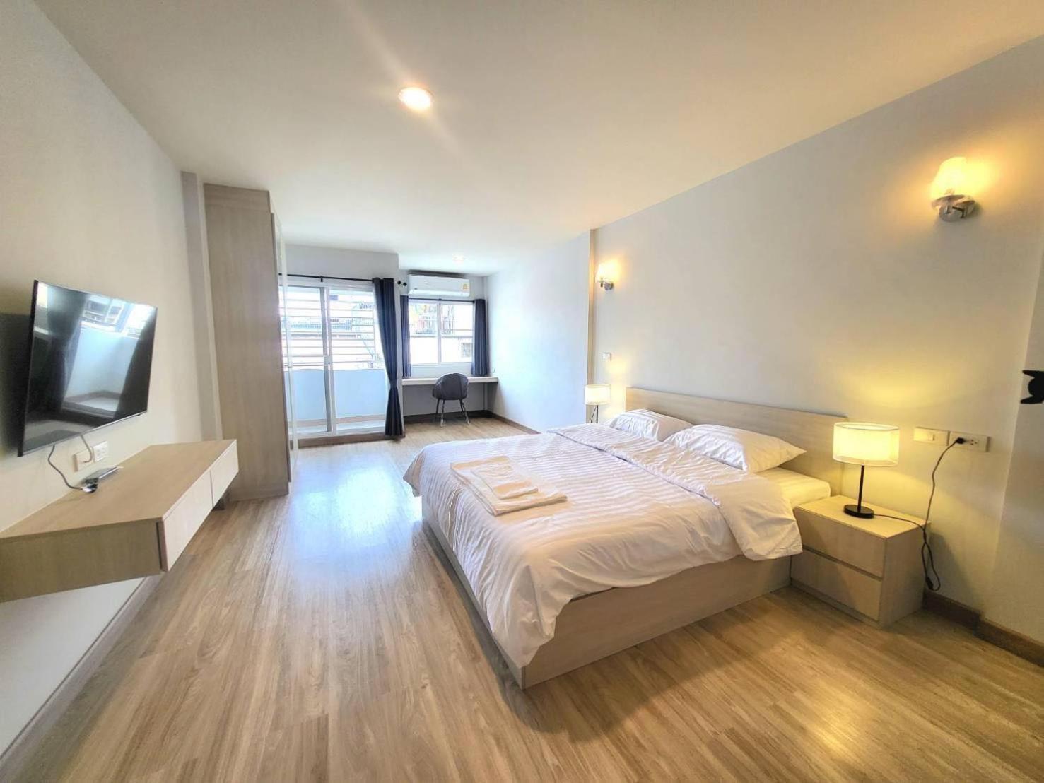 Pipp Residence Bangkok Bagian luar foto