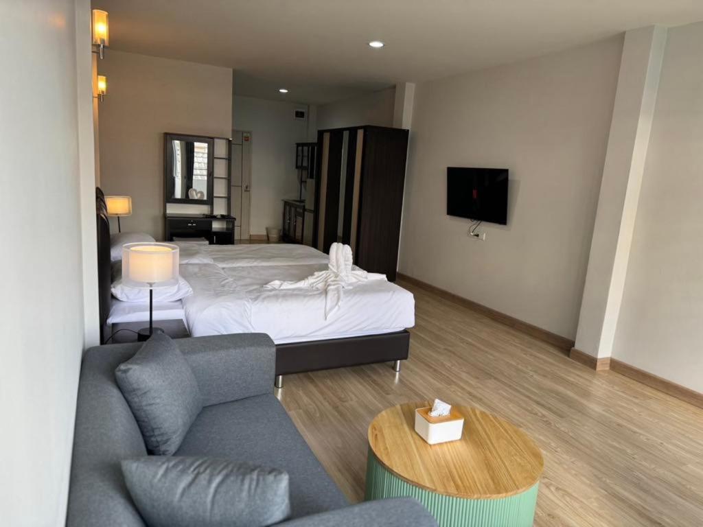 Pipp Residence Bangkok Bagian luar foto